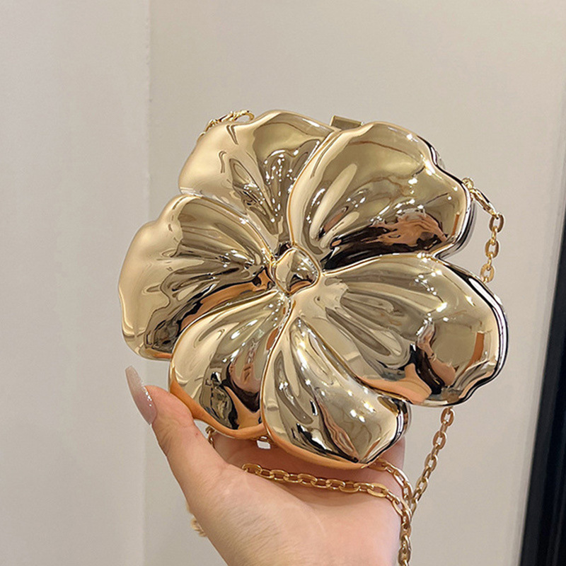 Mini Purse Chain - Pochette métallique en forme de fleur
