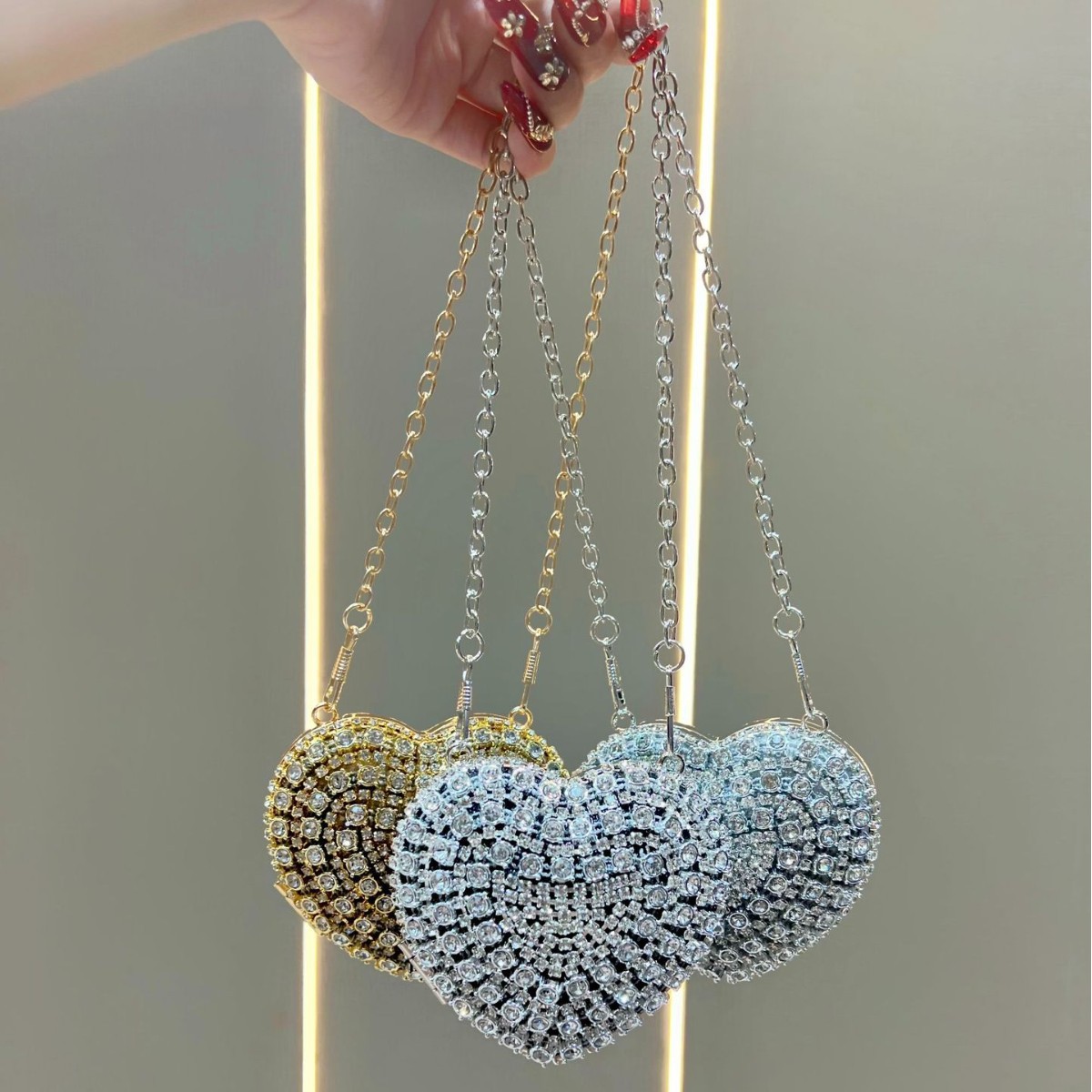 Mini Purse Chain - Pochette de luxe en strass et