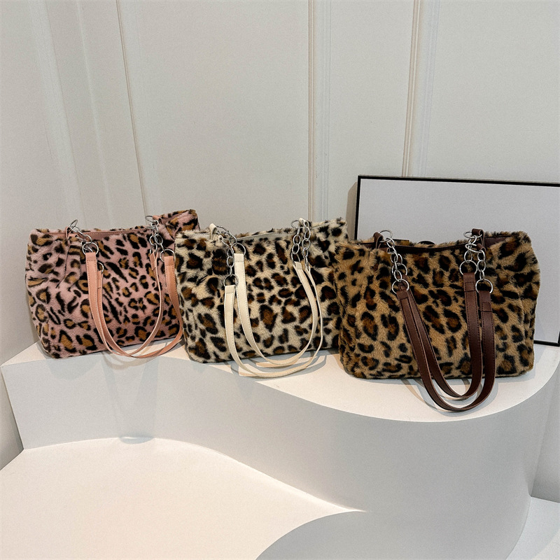 Sac fourre-tout léopard Simple - Women Bags Zara avis et prix