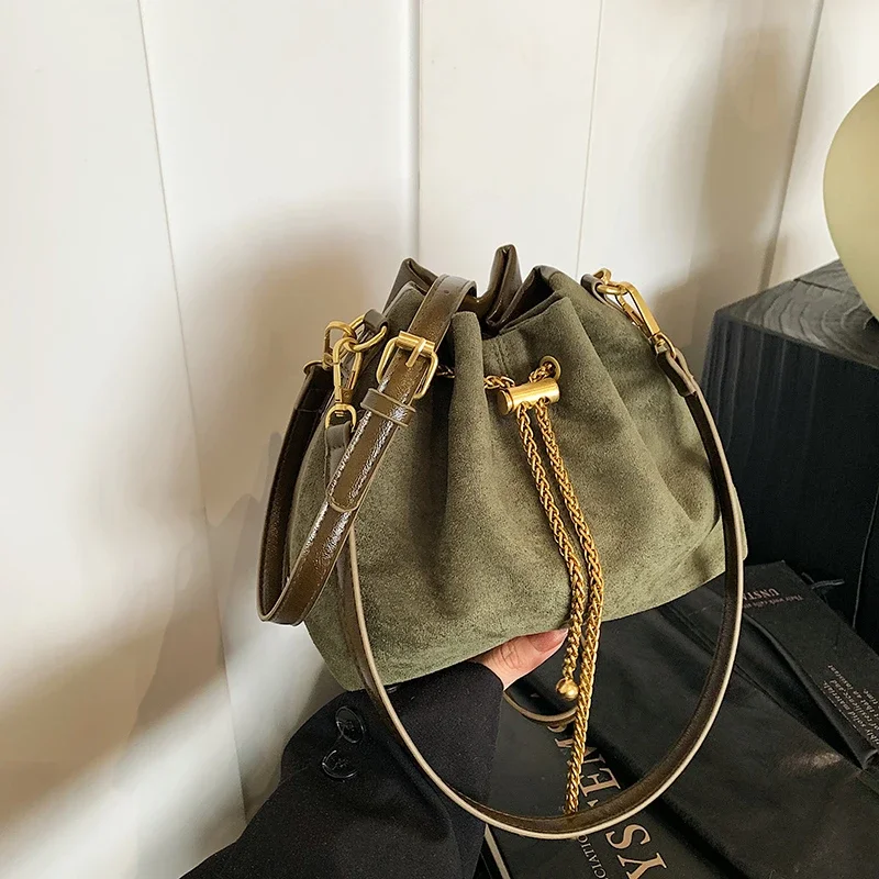 Sacs à main en Faux daim doux  - Women Bags Zara avis et prix
