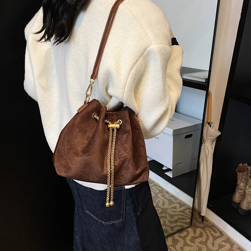Sacs à main en Faux daim doux  - Women Bags Zara avis et prix