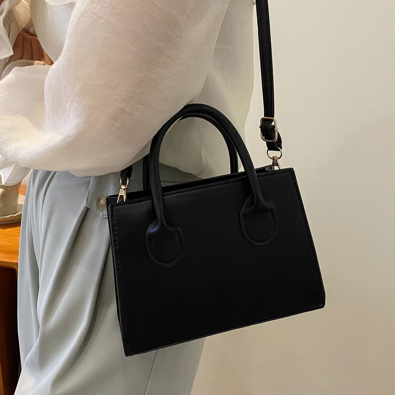 Sacs à bandoulière décontracté - Women Bags Guess avis et prix